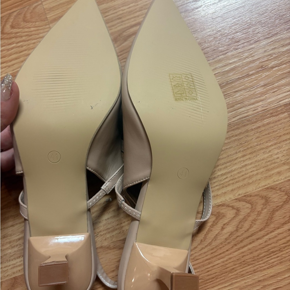 Elegant Tan Women's Slingback Shoes - Picture 3 of 7